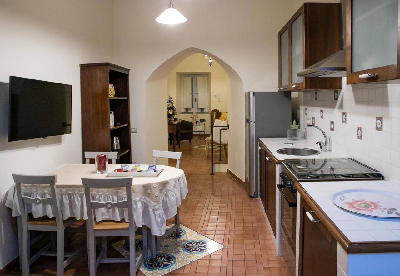 Il Normanno Home Salerno Bagian luar foto